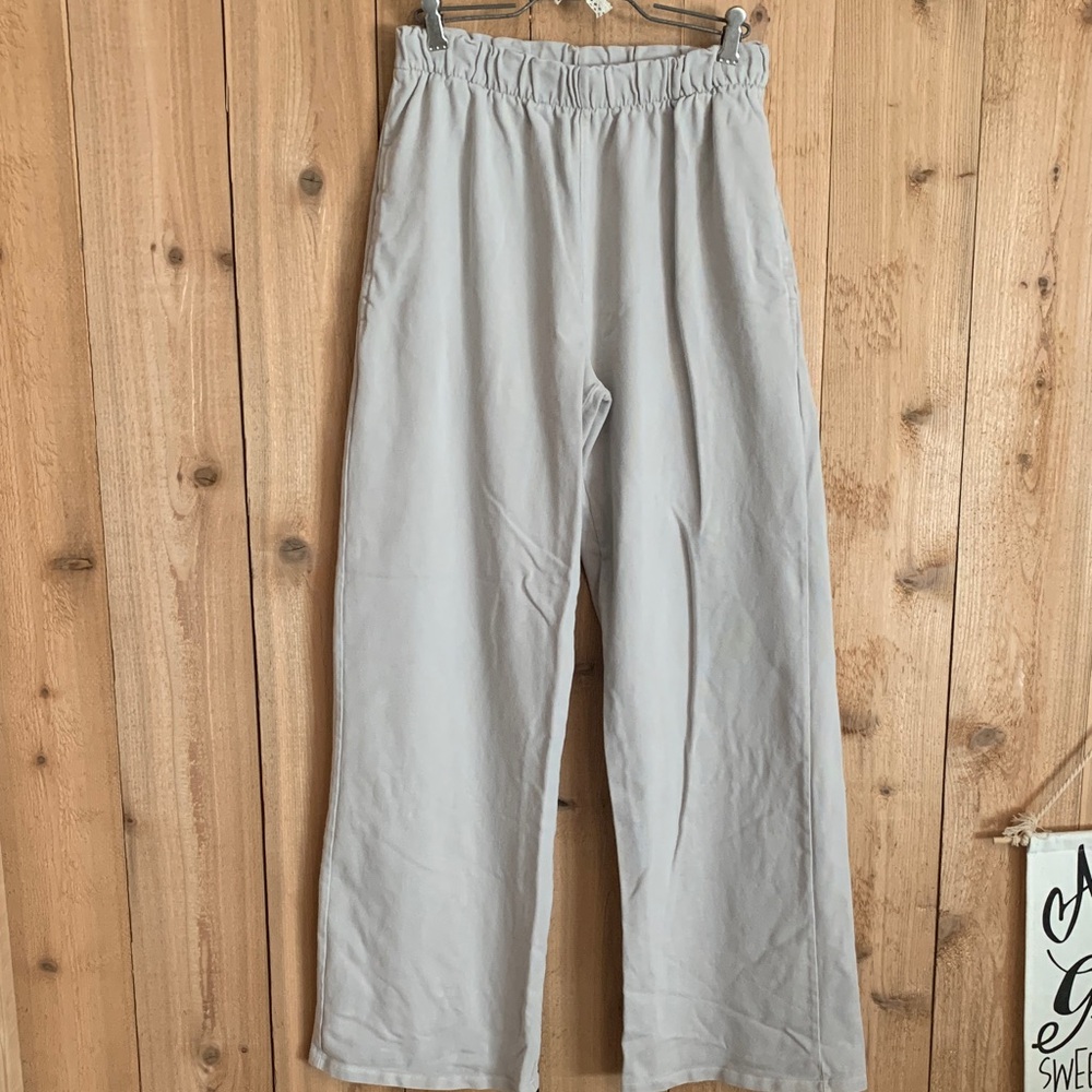 Brandy Melville Cream/Beige Wide Leg Pants